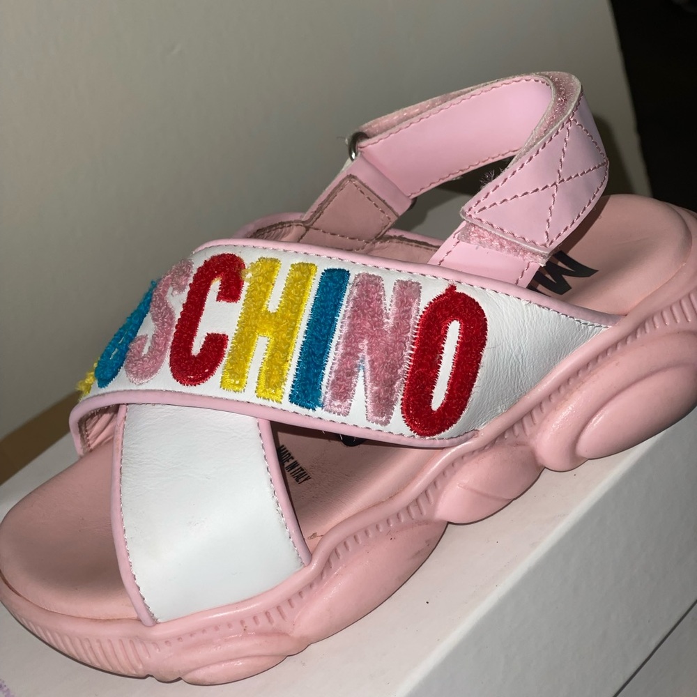 Girls Moschino Sandal size 29 GENTLY USED